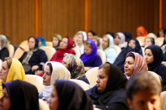 سخنرانی درباره پیشگیری از بیماریهای قلبی عروقی در خانه سلامت شهرداری تهران توسط دکتر اکبر نیک پژوه